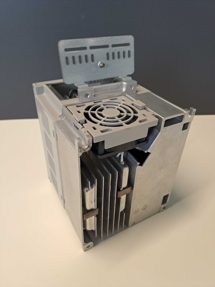 TÉLÉMÉCANIQUE  LXM05AD34N4