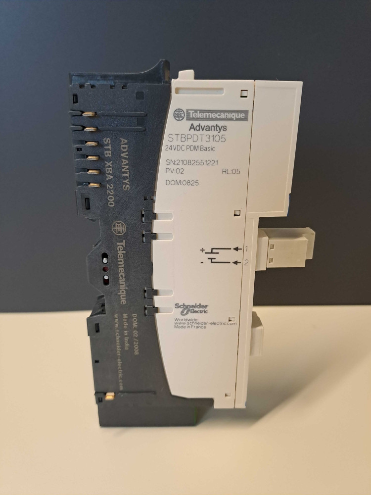 TÉLÉMÉCANIQUE  STBPDT3105
