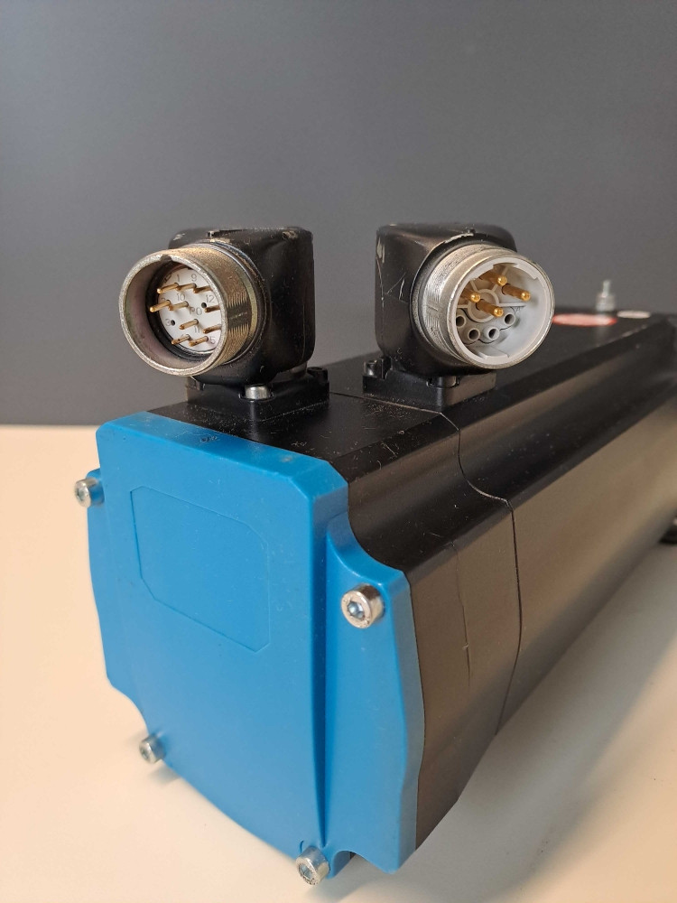 TÉLÉMÉCANIQUE  BSH1003P11A2A