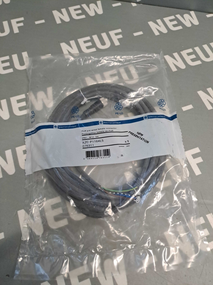 TÉLÉMÉCANIQUE  XZCP1164L5