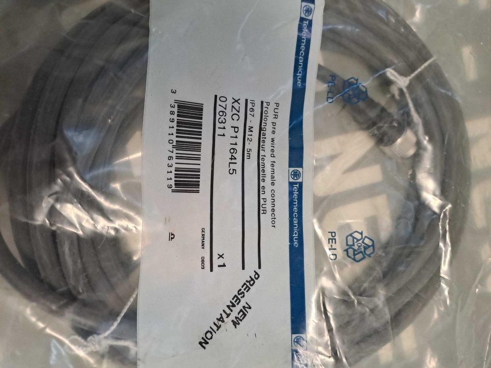 TÉLÉMÉCANIQUE  XZCP1164L5