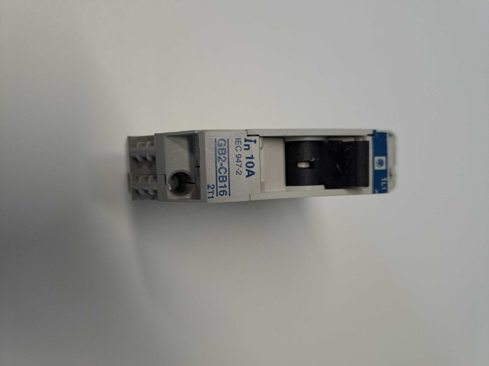 TÉLÉMÉCANIQUE  GB2-CB16