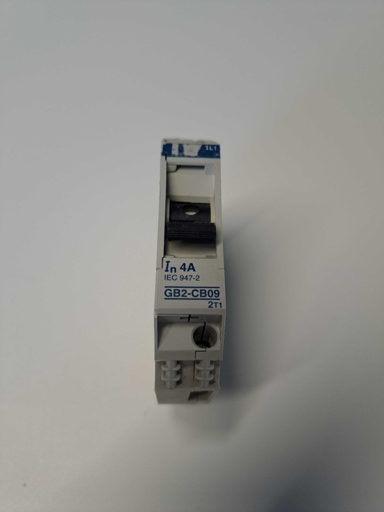 TÉLÉMÉCANIQUE  GB2-CB09