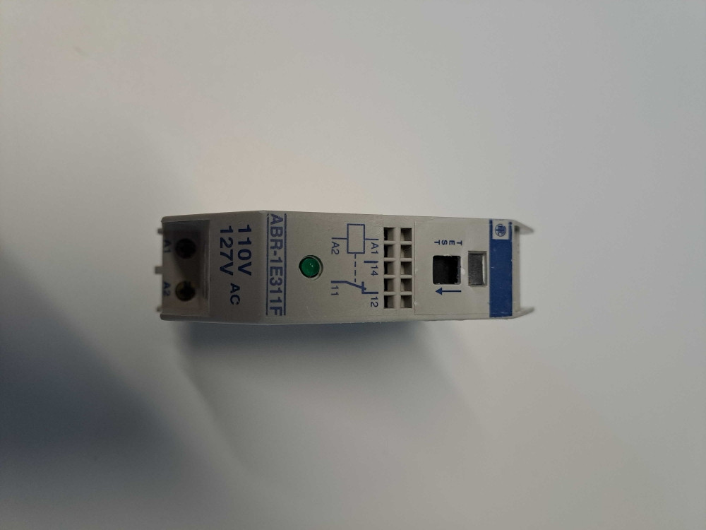 TÉLÉMÉCANIQUE  ABR1E311F