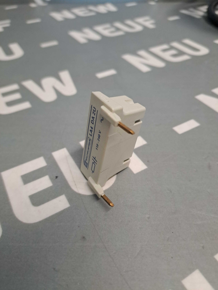 TÉLÉMÉCANIQUE  LA4DA2U