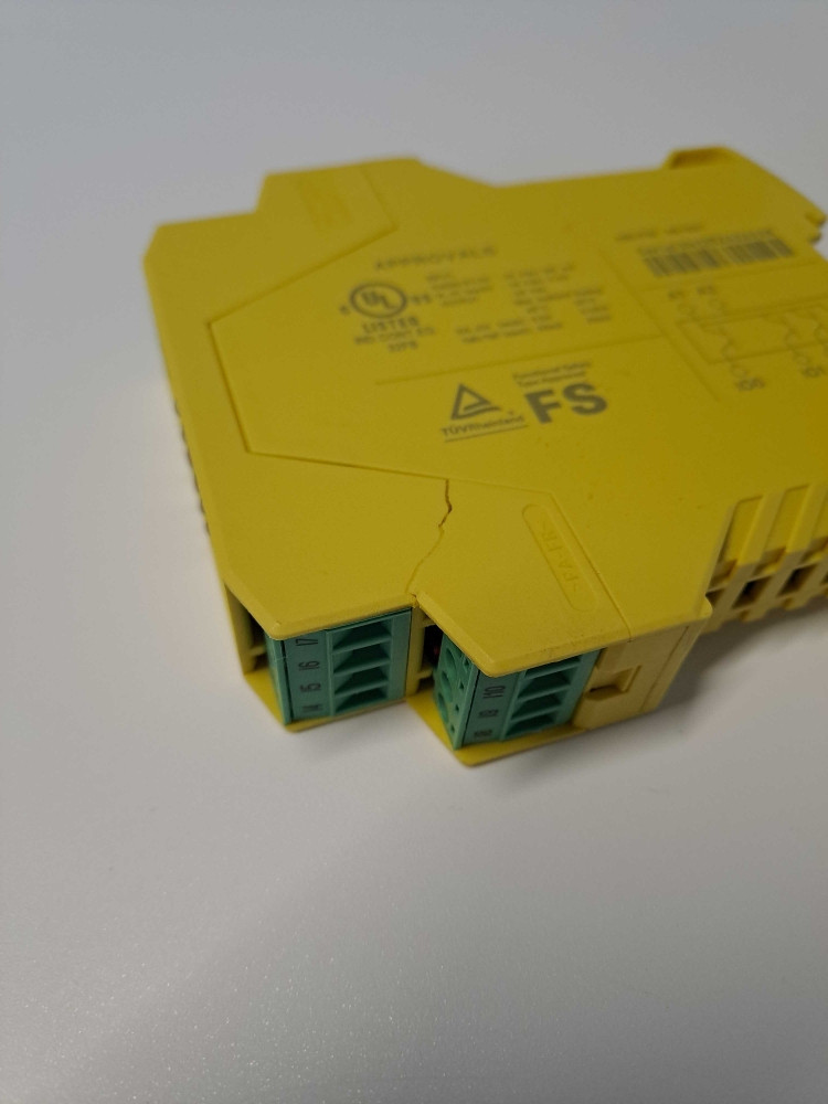 PHOENIX CONTACT  2986038