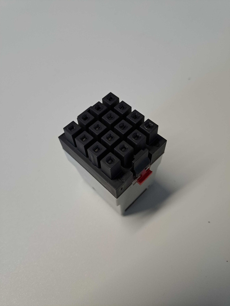 TÉLÉMÉCANIQUE  RHN421M