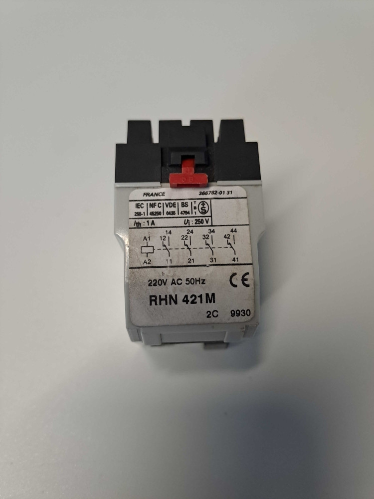 TÉLÉMÉCANIQUE  RHN421M