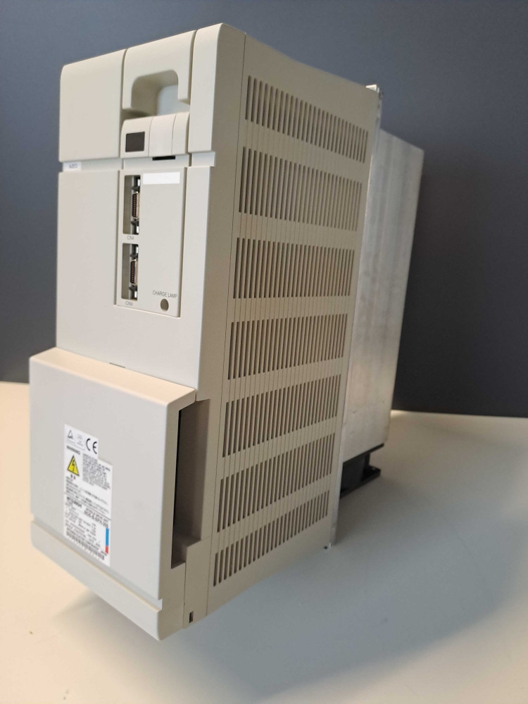 MITSUBISHI  MDS-B-SPH-300