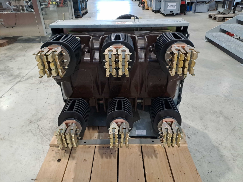 MERLIN GERIN LF33150A