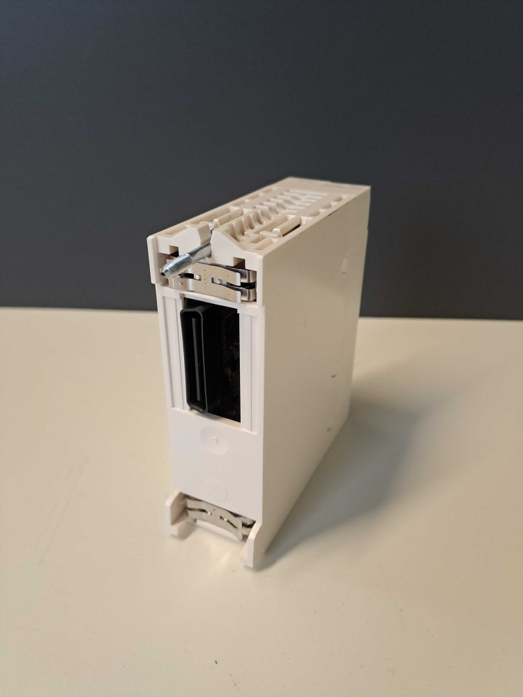 SCHNEIDER  BMXNRP0201