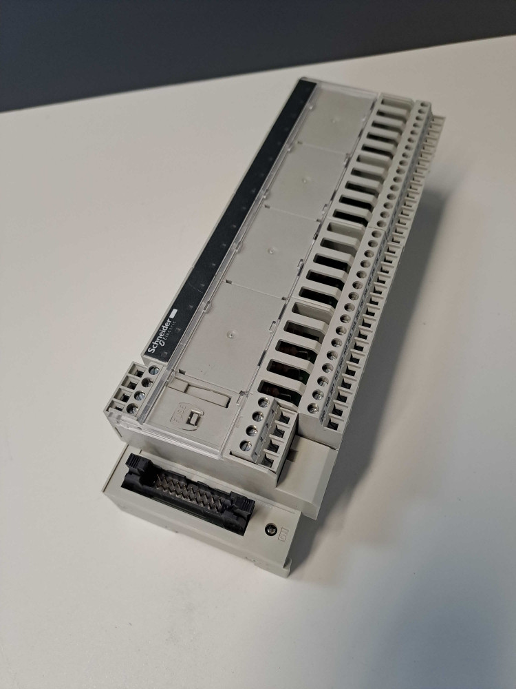 SCHNEIDER  ABE7S16E2E1