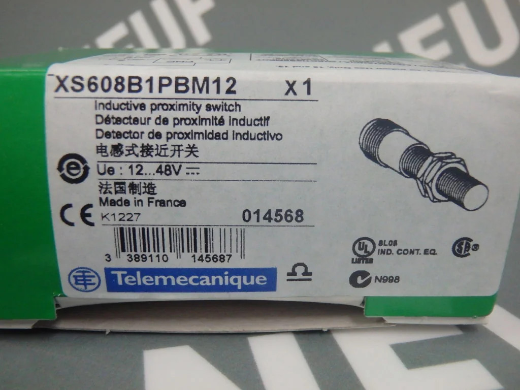 TÉLÉMÉCANIQUE  XS608B1PBM12