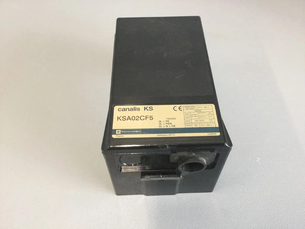 TÉLÉMÉCANIQUE  KSA02CF5