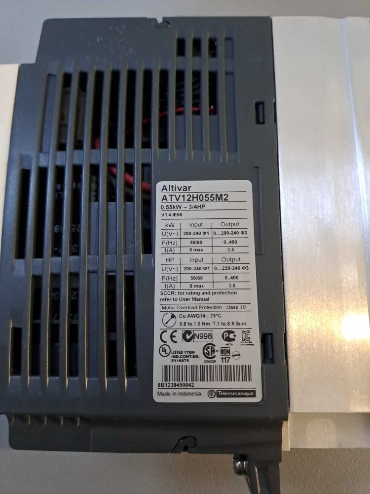 SCHNEIDER  ATV12H055M2