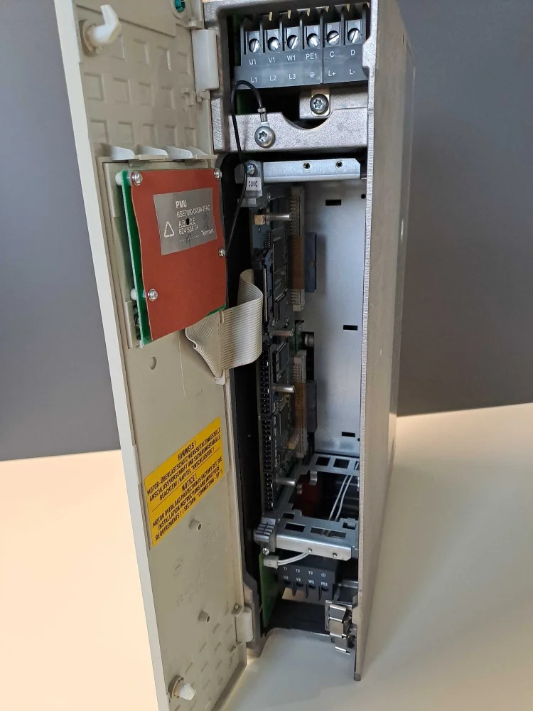 SIEMENS 6SE7021-0EA61