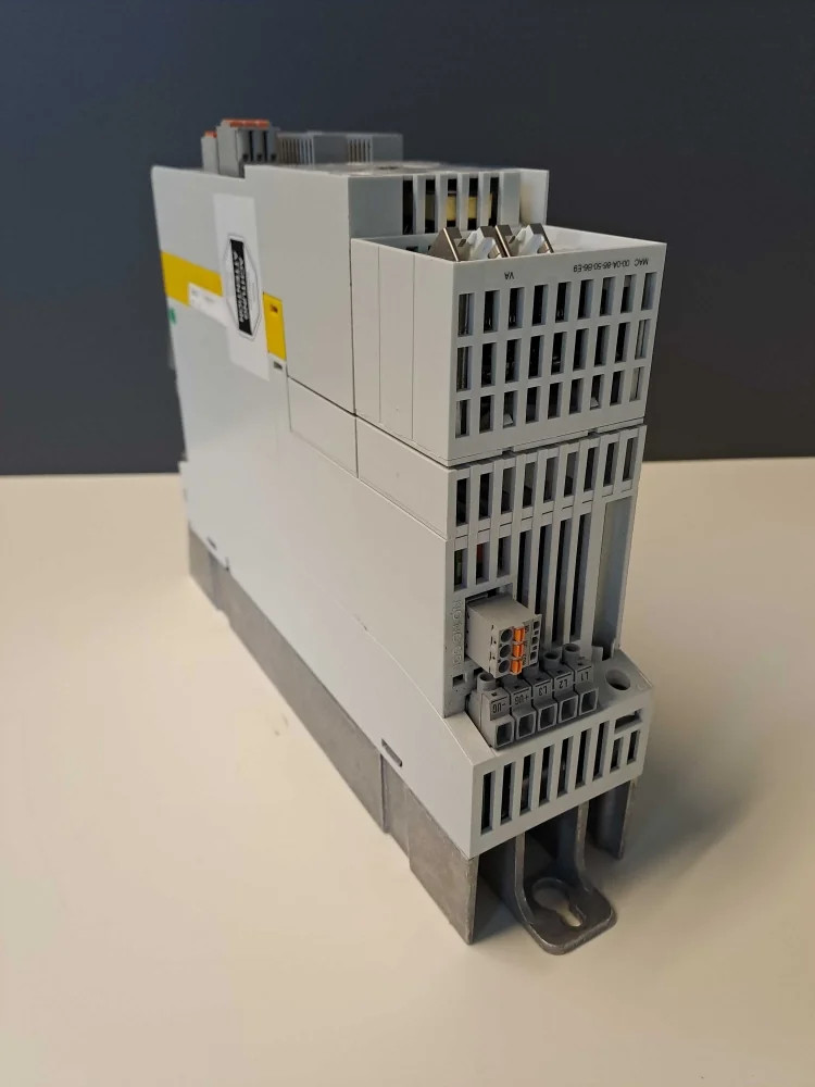 LENZE  E84AVTCE1124SB0