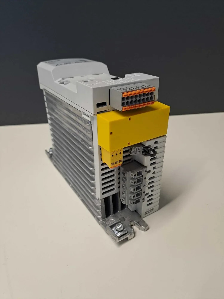 LENZE  I55AE137F1AV10000S