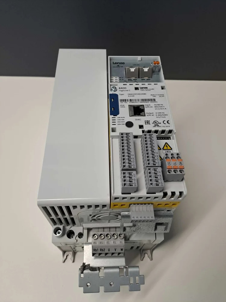 LENZE  E84AVHCE4024SB0