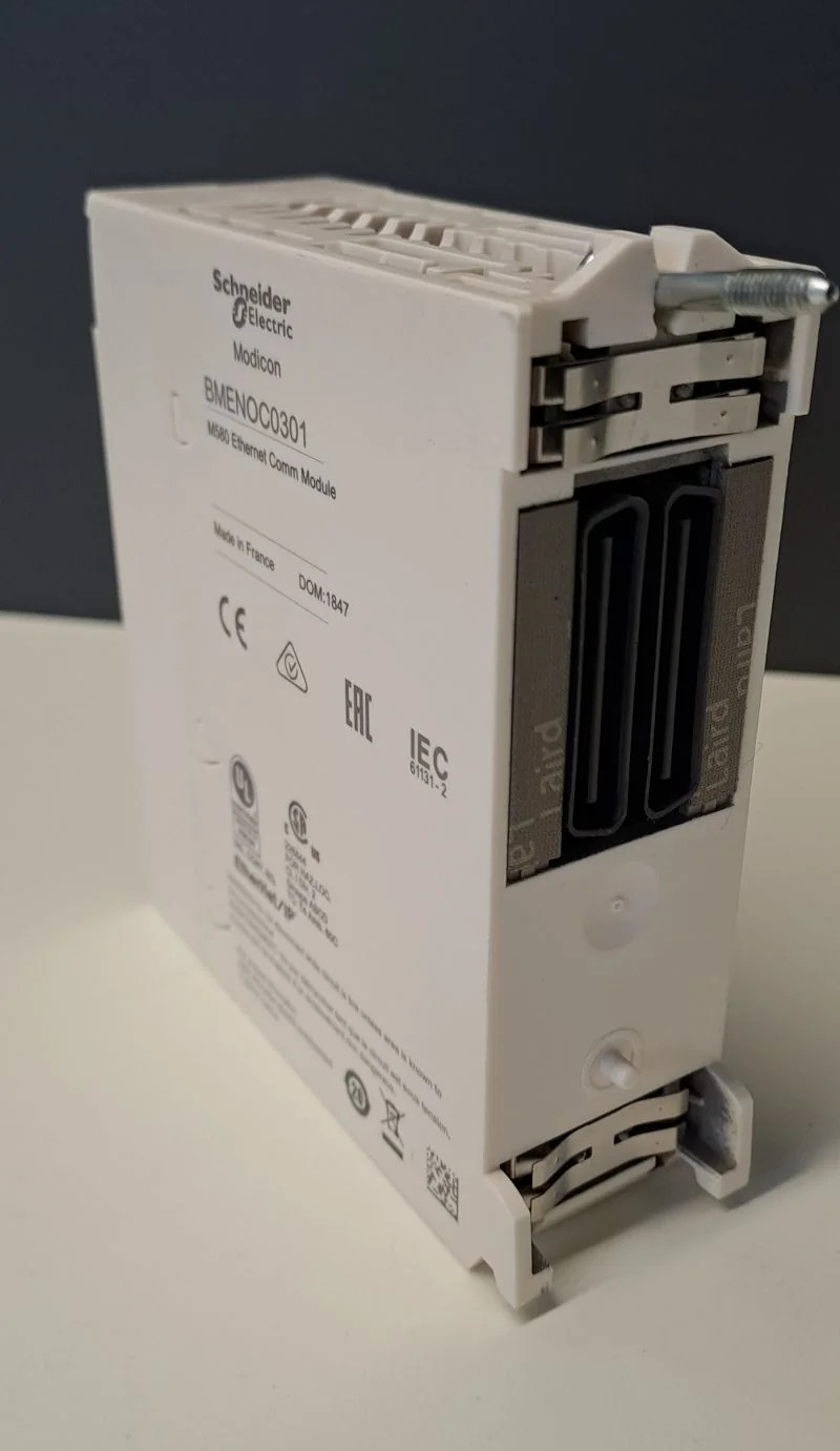 SCHNEIDER  BMENOC0301