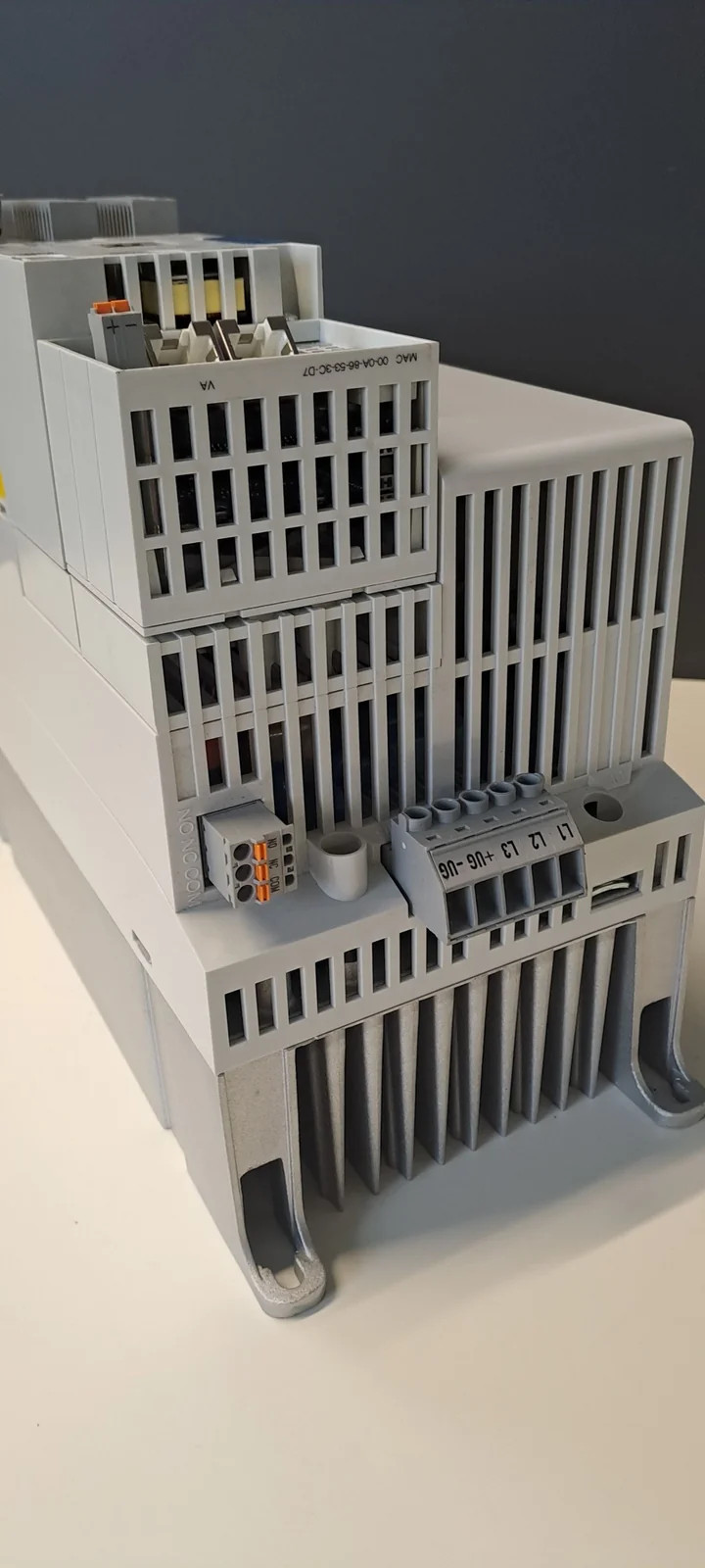 LENZE  E84AVTCE4024SB0