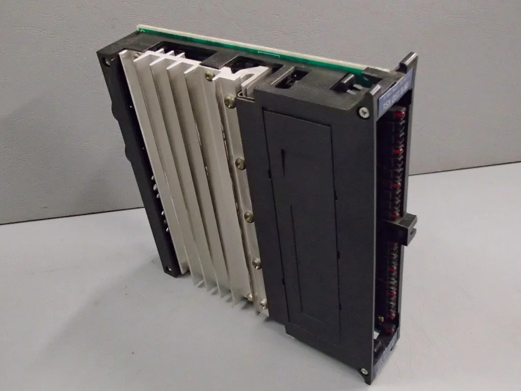 TÉLÉMÉCANIQUE  TSXDST882