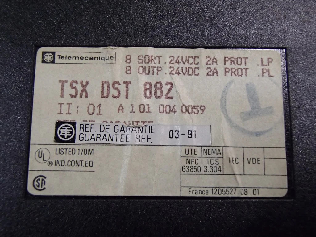 TÉLÉMÉCANIQUE  TSXDST882