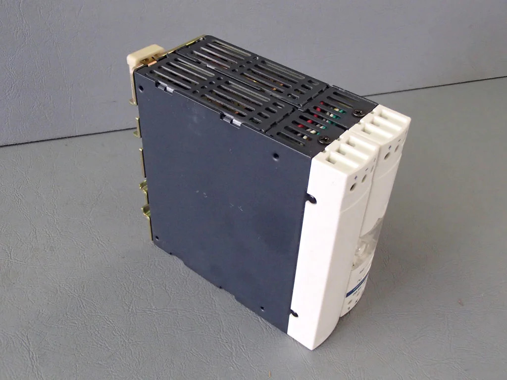 TÉLÉMÉCANIQUE  ABL7RE2405