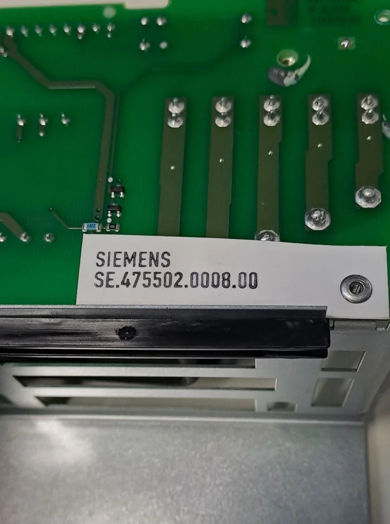 SIEMENS 6SE7021-0EA84-1HF3