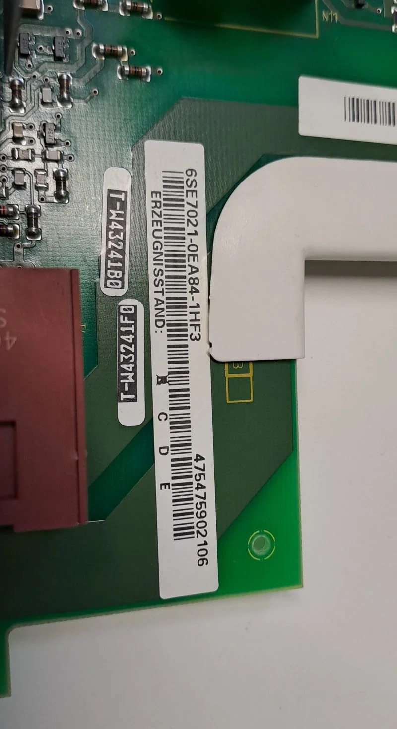 SIEMENS 6SE7021-0EA84-1HF3