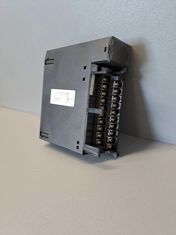 GE FANUC  IC693MDL940