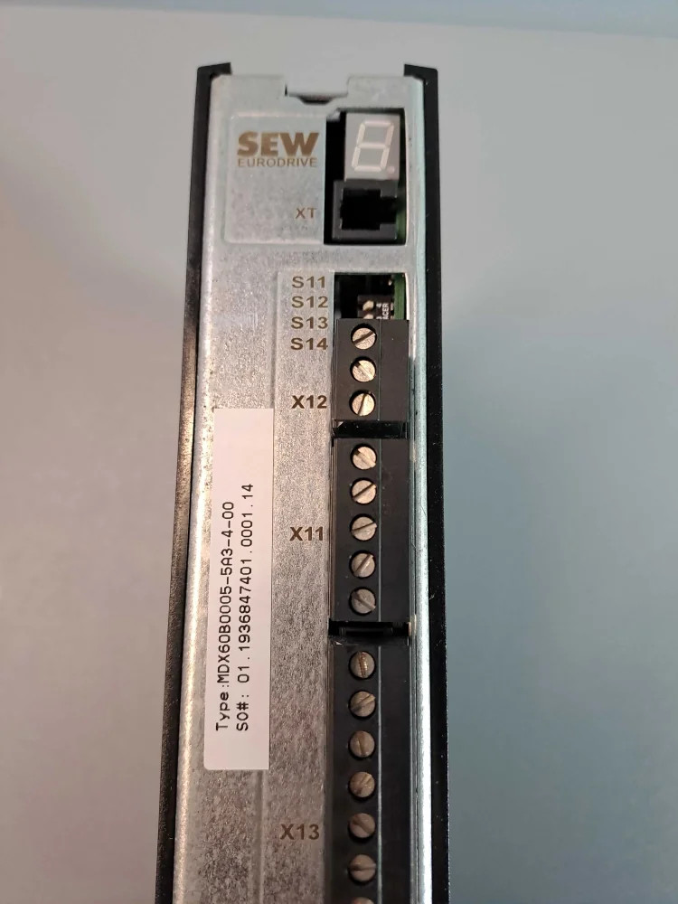 SEW EURODRIVE  MDX60B00055A3400
