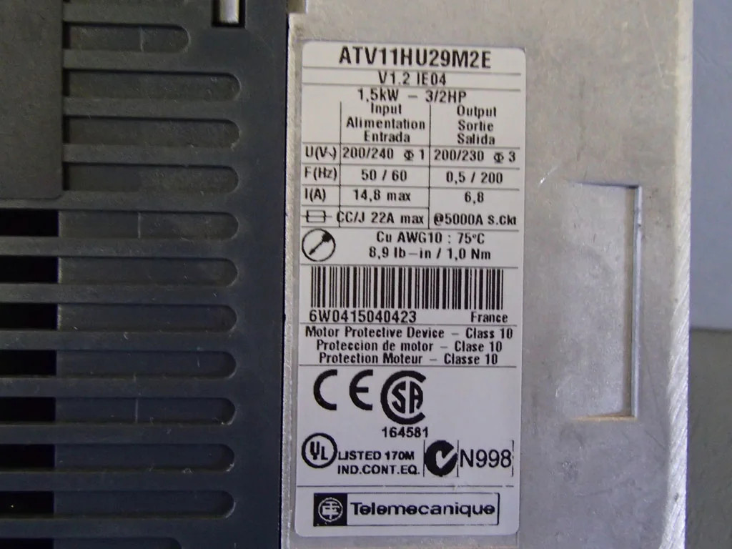 TÉLÉMÉCANIQUE  ATV11HU29M2E