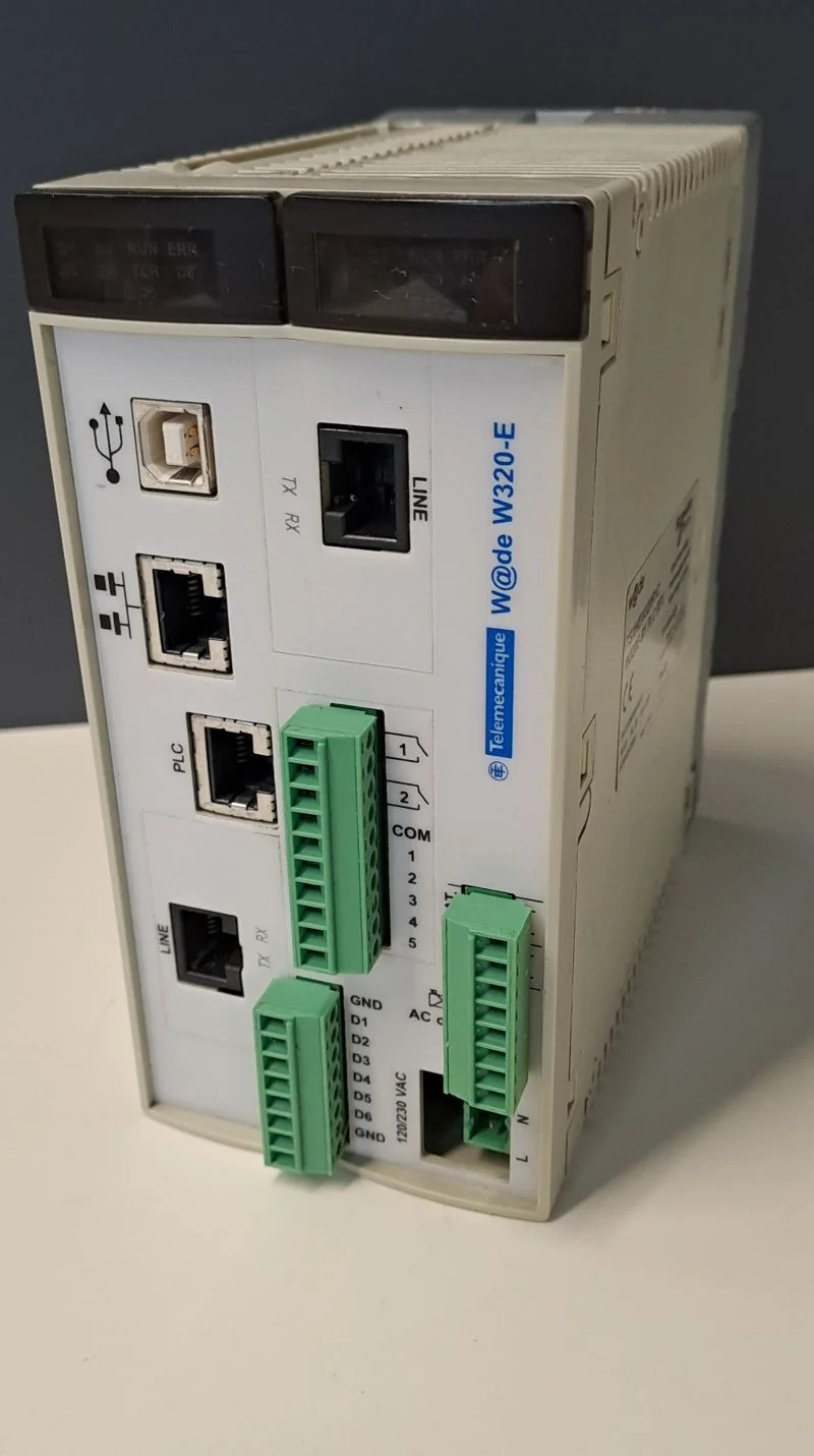 SCHNEIDER  TSXHEW320R1C