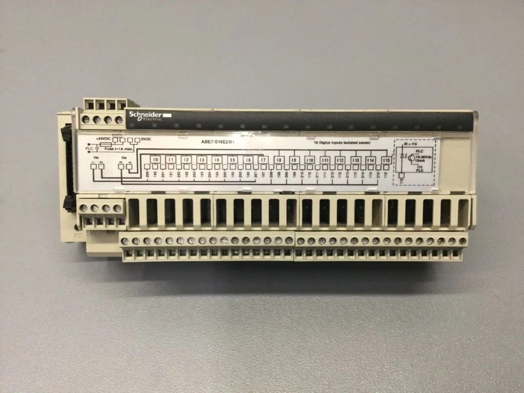SCHNEIDER  ABE7-S16E2B1