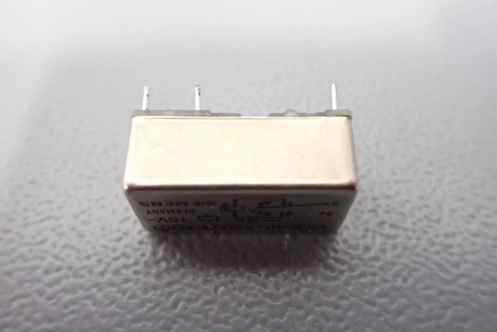 SIEMENS V23040-A0003-B201