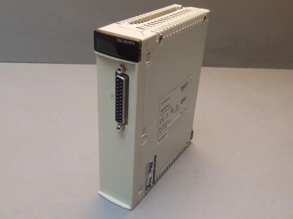 SCHNEIDER  TSXAEY810