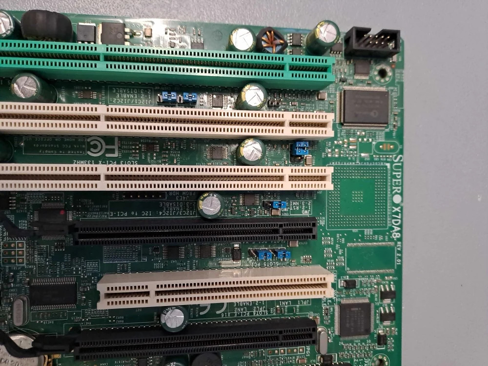 SUPERMICRO X7DA8