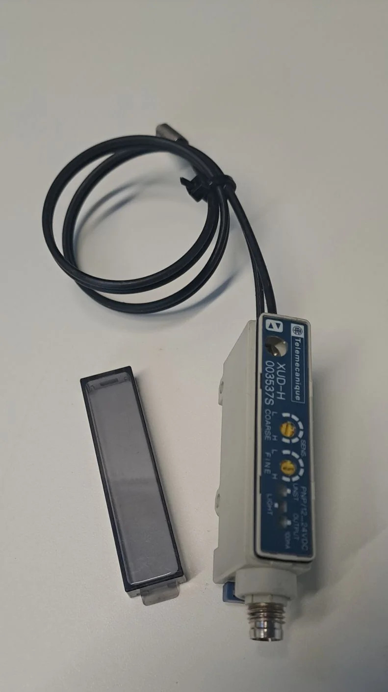 TÉLÉMÉCANIQUE  XUD-H003537S