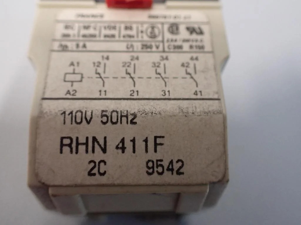 TÉLÉMÉCANIQUE  RHN411F