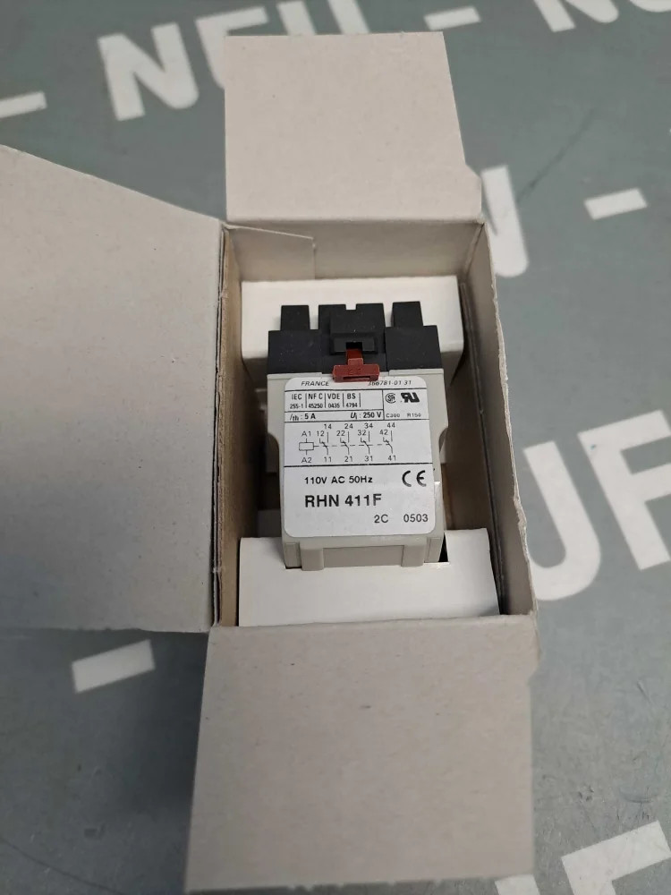 TÉLÉMÉCANIQUE  RHN411F