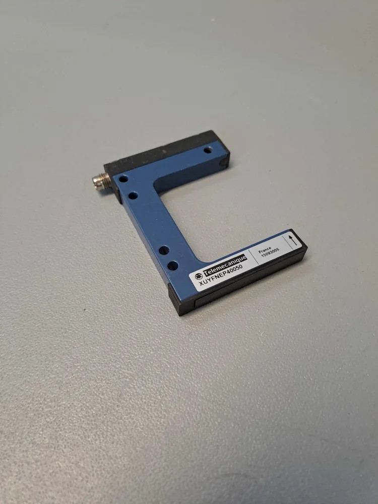 TÉLÉMÉCANIQUE  XUYFNEP40050