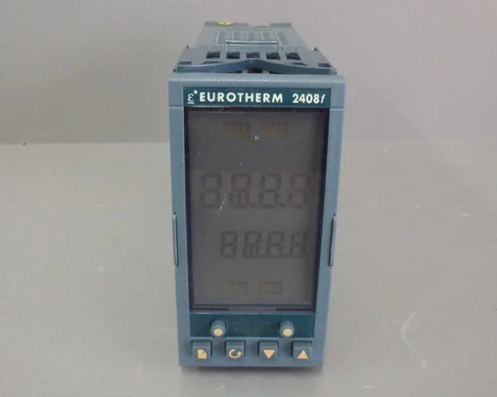 EUROTHERM 2408F/CC/VH/R4/R4/R4/XX/PB/XX/FRA