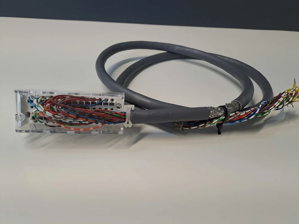 SCHNEIDER  BMXFTW308S