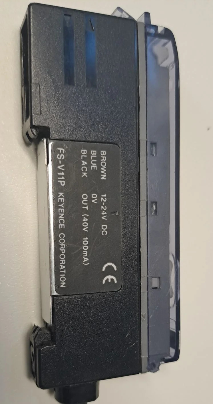 KEYENCE  FS-V11P