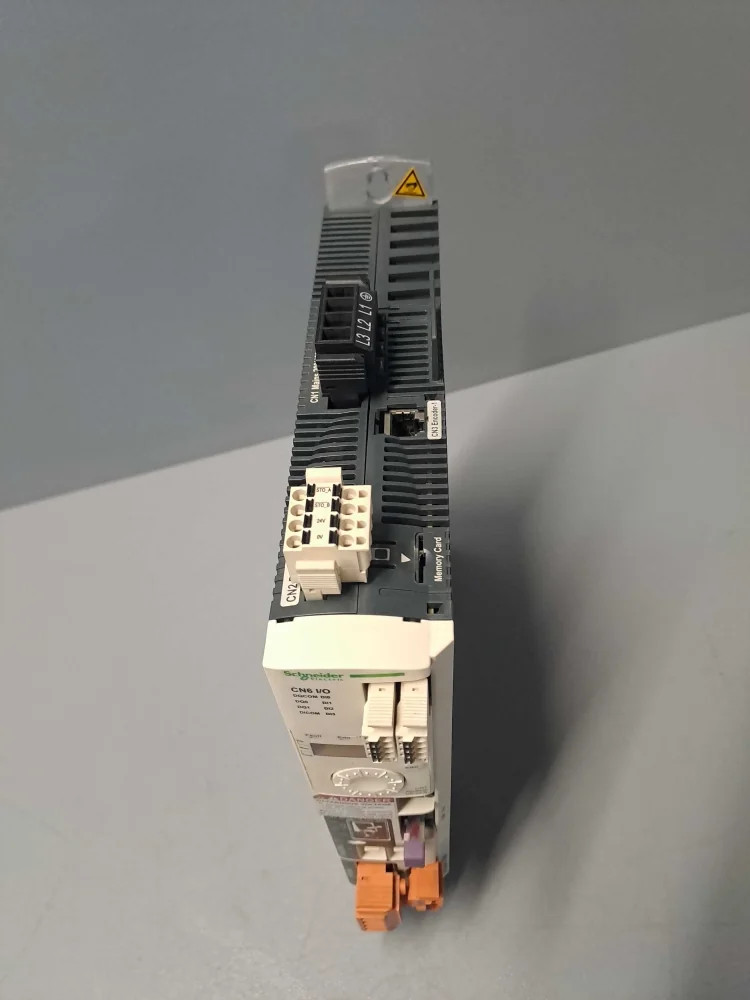 SCHNEIDER  LXM32AD18N4