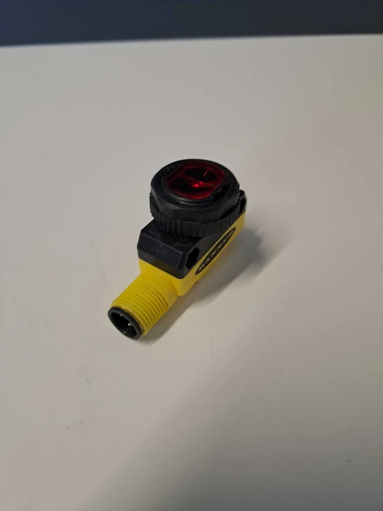 BANNER QS18VP6FF100Q8