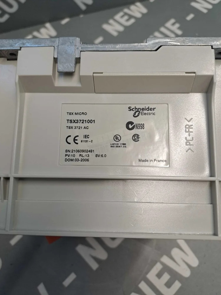 TÉLÉMÉCANIQUE  TSX3721001