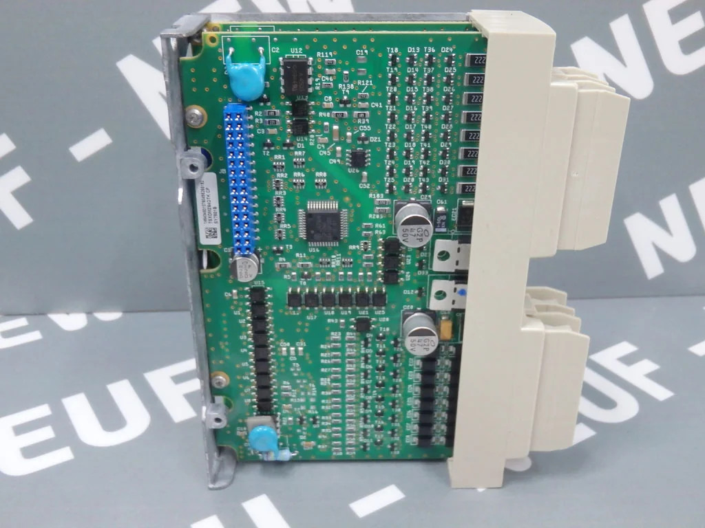 TÉLÉMÉCANIQUE  TSXDMZ64DTK