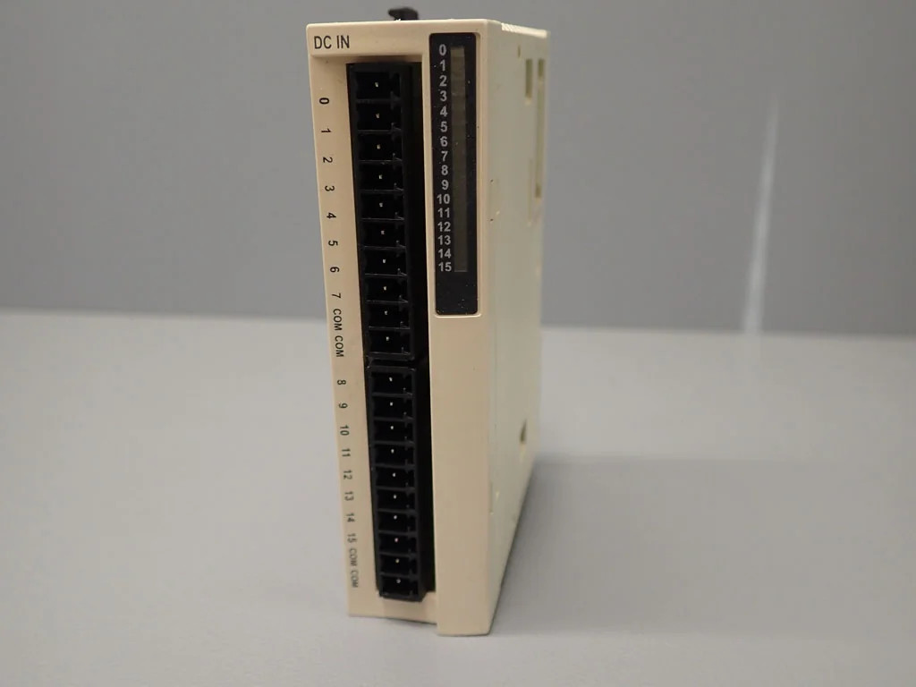 SCHNEIDER  TWDDDI16DT